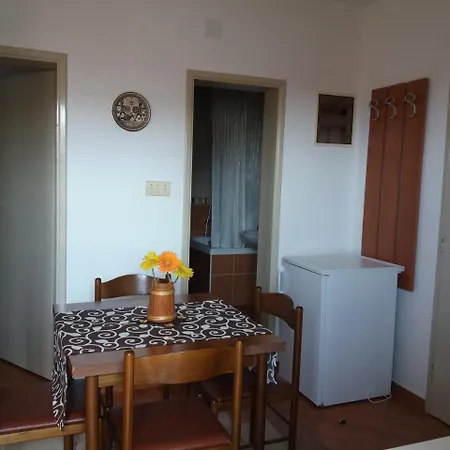 Apartman Margareta 홈스테이